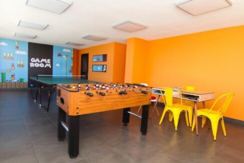 Salon de juegos Futuro Black