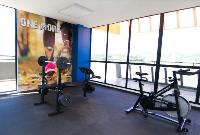 Gimnasio Futuro Black